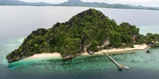 Palawan Philippines city hotel