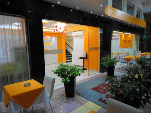 Piraeus Greece city hotel