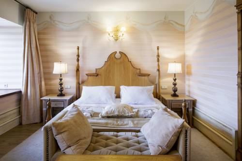 Kazimierz Dolny Poland city hotel
